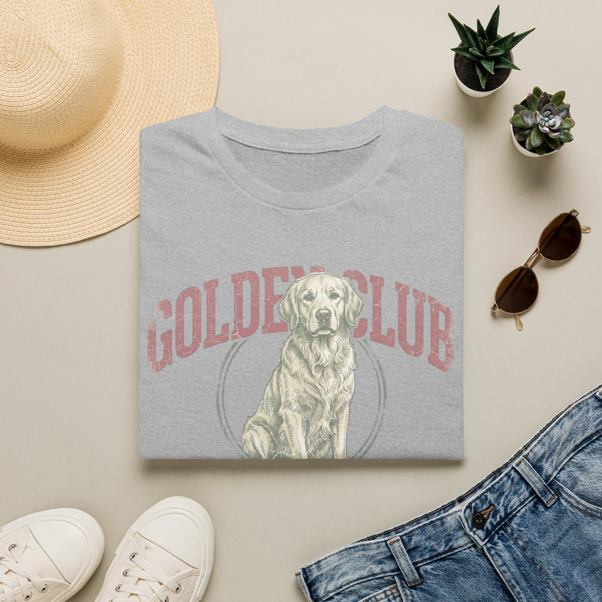 Golden Club T‑Shirt — Vintage Labrador Graphic Tee (Est. 1971)