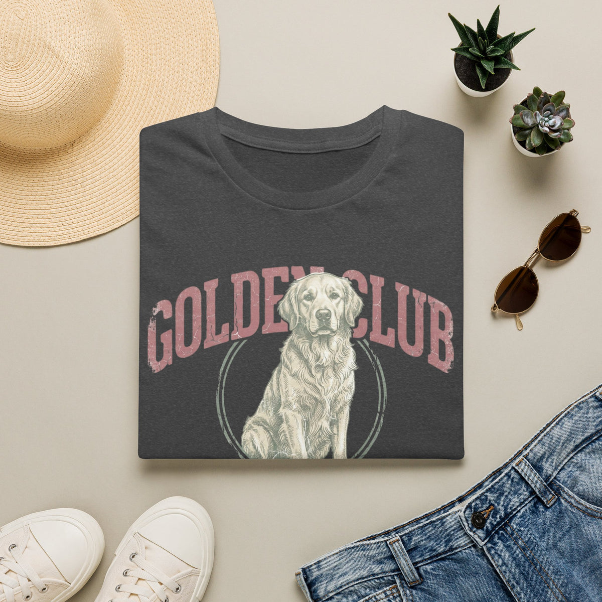 Golden Club T‑Shirt — Vintage Labrador Graphic Tee (Est. 1971)